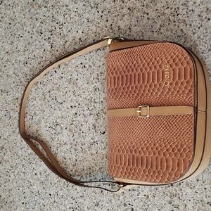 Classe Court (Leather Class)Brazilian Leather Shoulder Bag w/Adjustable Strap